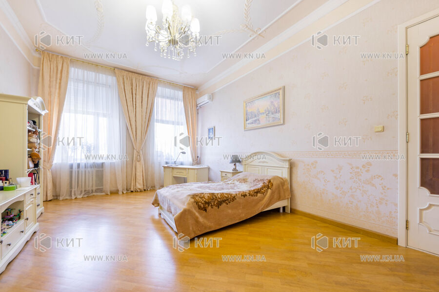 Продаж квартири Харків, Центр, 150м²