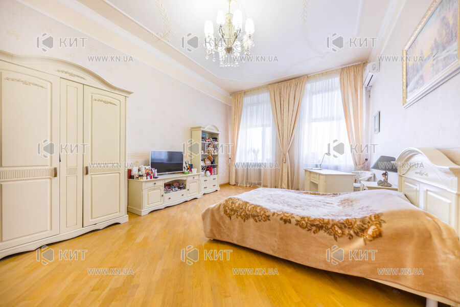 Продаж квартири Харків, Центр, 150м²
