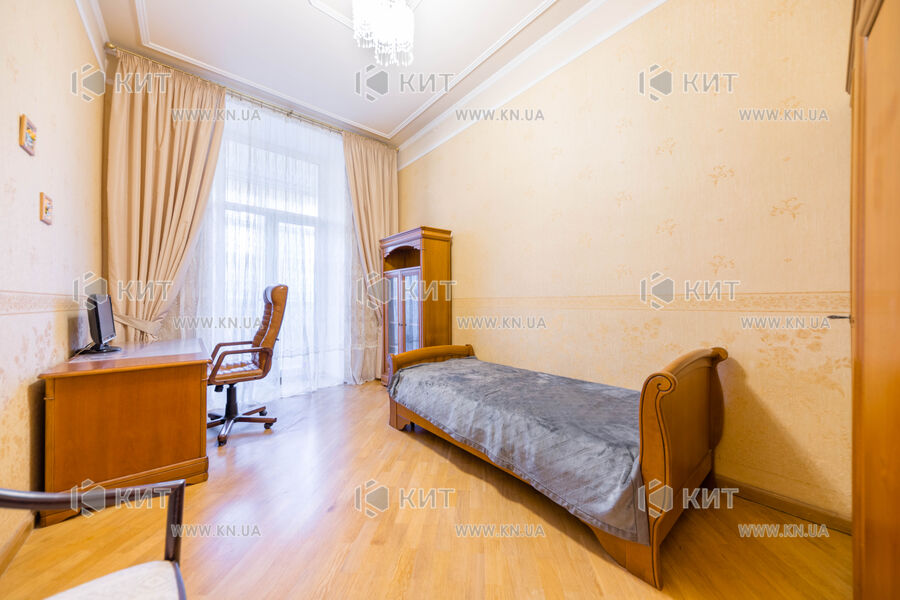 Продаж квартири Харків, Центр, 150м²