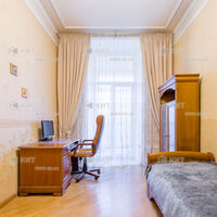 Продаж квартири Харків, Центр, 150м²