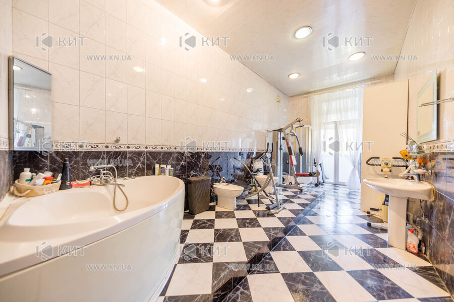 Продаж квартири Харків, Центр, 150м²