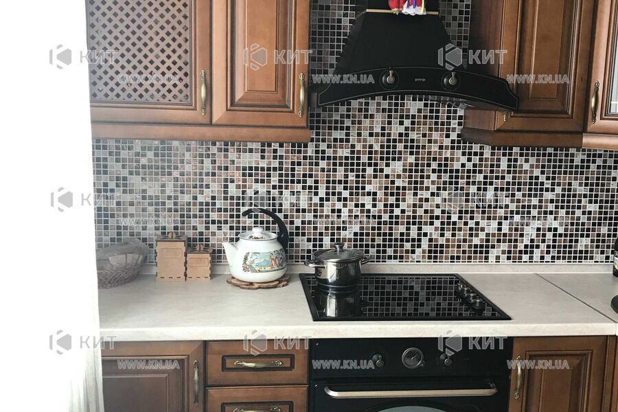 Продаж квартири Харків, Рогань, 70м²