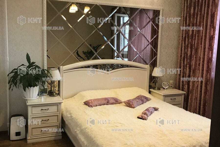 Продаж квартири Харків, Рогань, 70м²