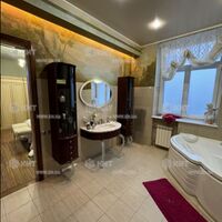 Продаж квартири Харків, Центр, 183м²