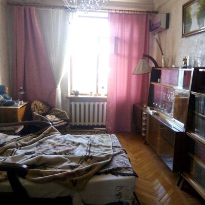 Продажа 	 Харків,  Героїв Харкова (Московський) пр.   27