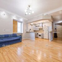 Продажа квартиры Харьков, Центр, 64.5м²