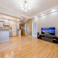 Продажа квартиры Харьков, Центр, 64.5м²
