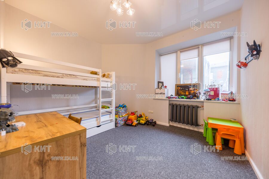 Продажа квартиры Харьков, Центр, 64.5м²