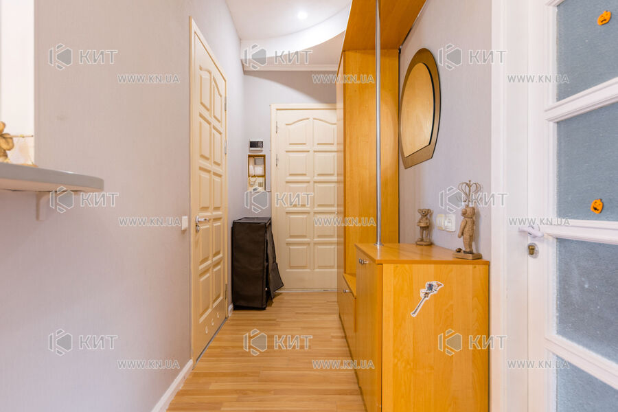 Продажа квартиры Харьков, Центр, 64.5м²