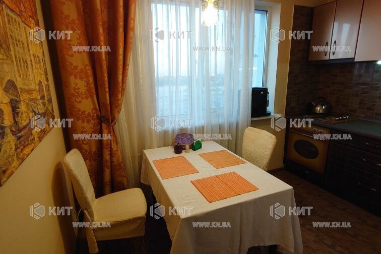 Продаж квартири Харків, ХТЗ, Рогань, 50м²