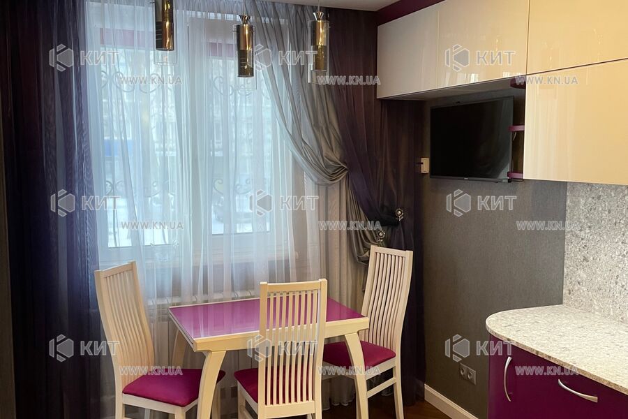Продаж квартири Харків, Рогань, 80м²