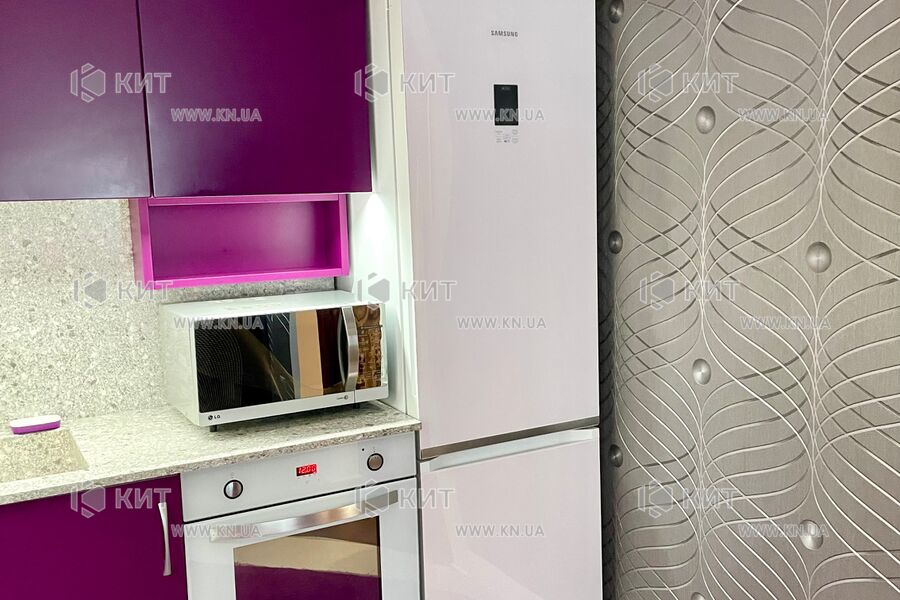 Продаж квартири Харків, Рогань, 80м²