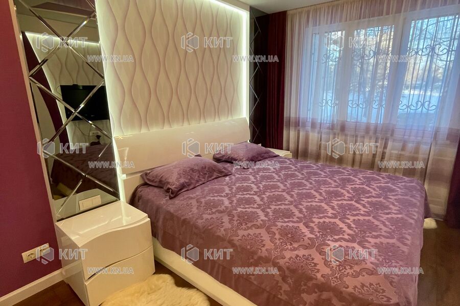 Продаж квартири Харків, Рогань, 80м²