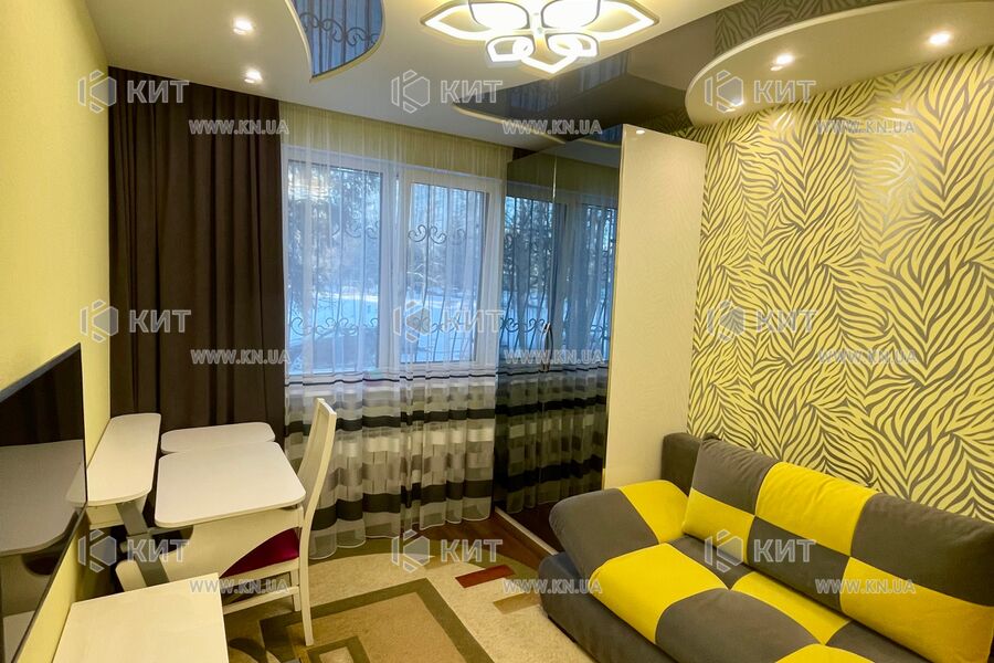 Продаж квартири Харків, Рогань, 80м²