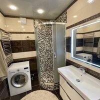 Продаж квартири Харків, Рогань, 80м²