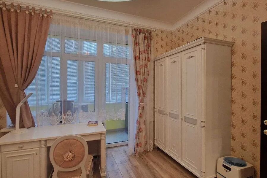 Продажа квартиры Харьков, Гагарина, Спортивная, Защитников, 130м²