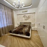 Продаж квартири Харків, Гагаріна, Спортивна, Захисників, 197м²