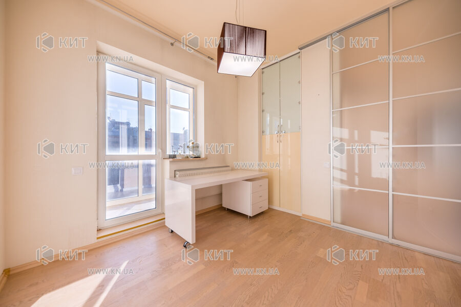 Продажа квартиры Харьков, Центр, 100м²