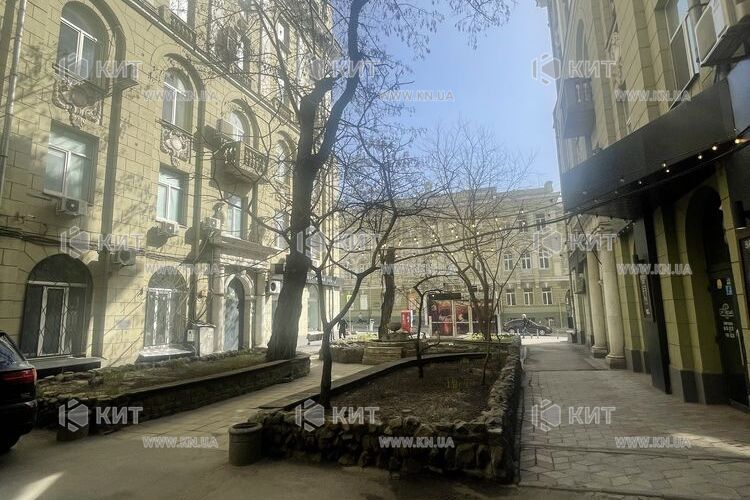 Продаж квартири Харків, Центр, 150м²