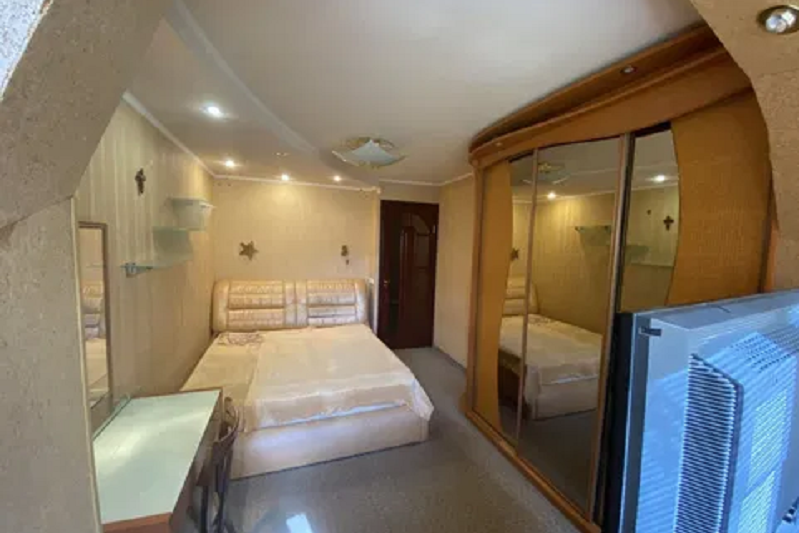 Продажа квартиры Харьков, Холодная гора, 66м²