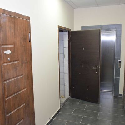 Продажа 	 Харьков,  Свободы (Иванова) ул.   32