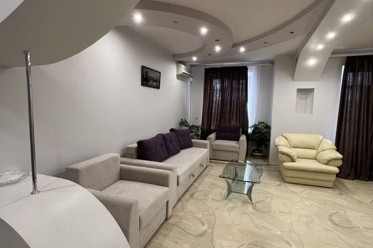 Продажа квартиры Харьков, Центр, 100м²