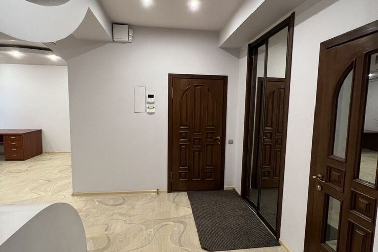 Продажа квартиры Харьков, Центр, 100м²