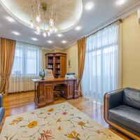 Продажа квартиры Харьков, Павлово Поле, 225м²