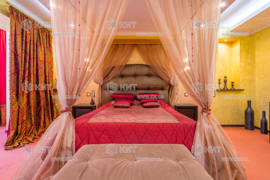 Продажа квартиры Харьков, Павлово Поле, 225м²