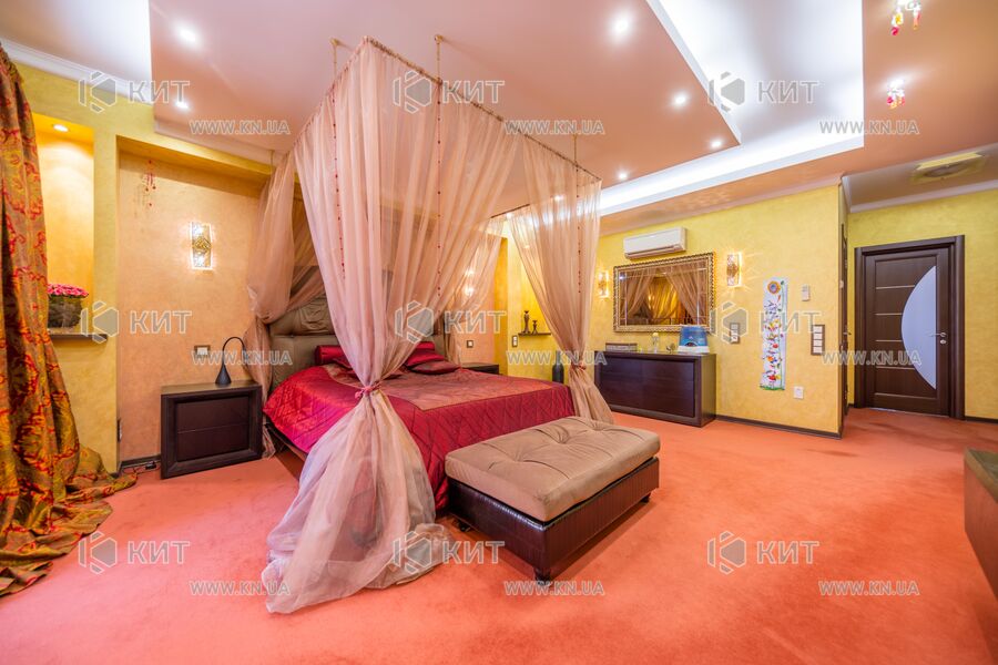 Продажа квартиры Харьков, Павлово Поле, 225м²