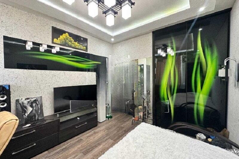 Продаж квартири Харків, Павлове Поле, 163м²