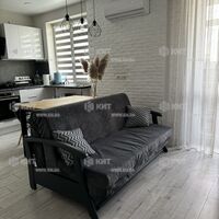 Продаж квартири Харків, ХТЗ, Рогань, 76м²