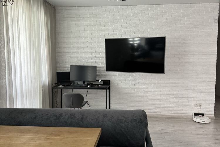 Продаж квартири Харків, ХТЗ, Рогань, 76м²