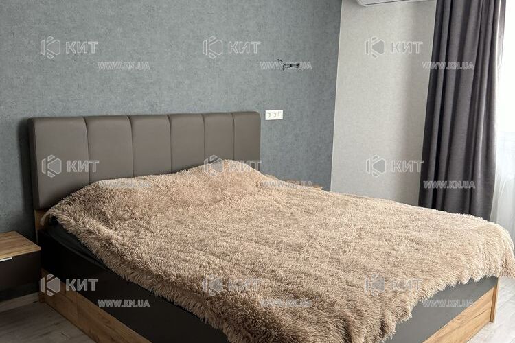 Продаж квартири Харків, ХТЗ, Рогань, 76м²