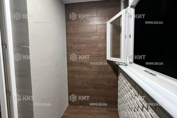 Продаж квартири Харків, ХТЗ, Рогань, 76м²