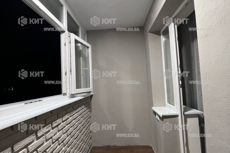 Продаж квартири Харків, ХТЗ, Рогань, 76м²