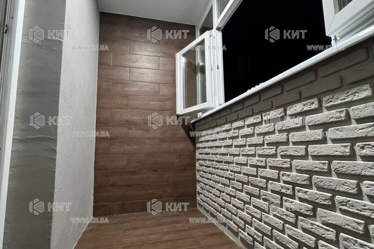 Продаж квартири Харків, ХТЗ, Рогань, 76м²
