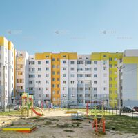 Продаж квартири Харків, ХТЗ, Рогань, 76м²