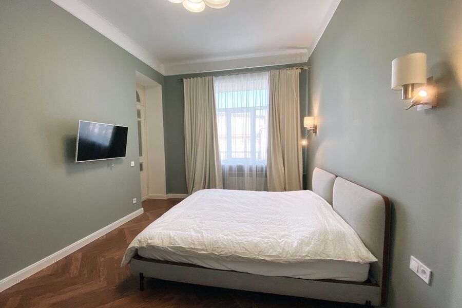 Продаж квартири Харків, Наукова, 127.2м²