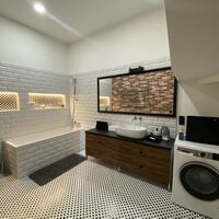 Продаж квартири Харків, Наукова, 127.2м²