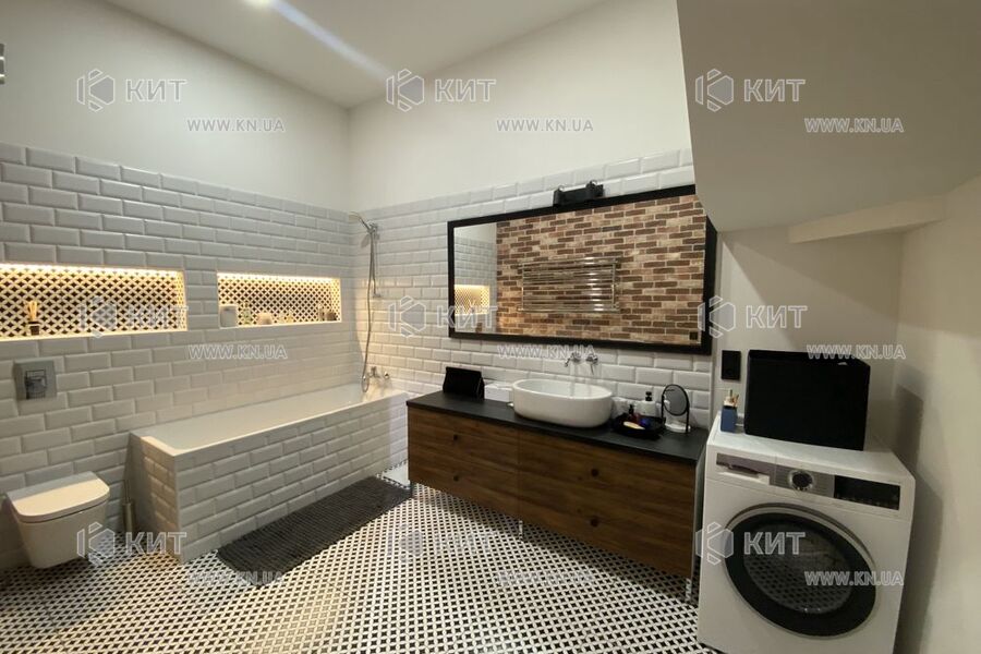 Продаж квартири Харків, Наукова, 127.2м²