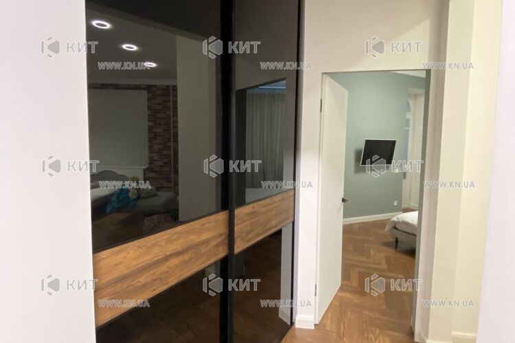 Продаж квартири Харків, Наукова, 127.2м²