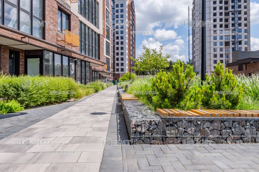Продаж квартири Харків, Наукова, 107м²