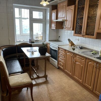 Продажа 	 Харьков,  Аэрокосмический (Гагарина) пр.   84
