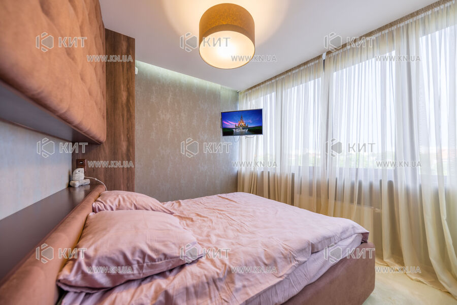 Оренда квартири Харків, Олексіївка, 80м²
