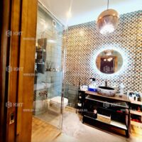 Продажа квартиры Харьков, Научная, 95м²
