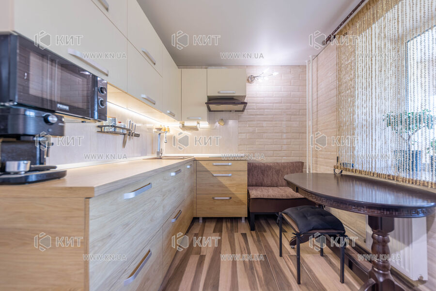 Продажа квартиры Харьков, Холодная гора, 56м²