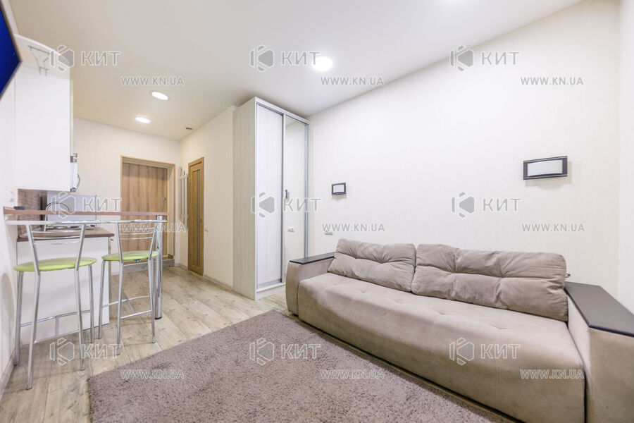 Продажа квартиры Харьков, Гагарина, Спортивная, Защитников, 18м²