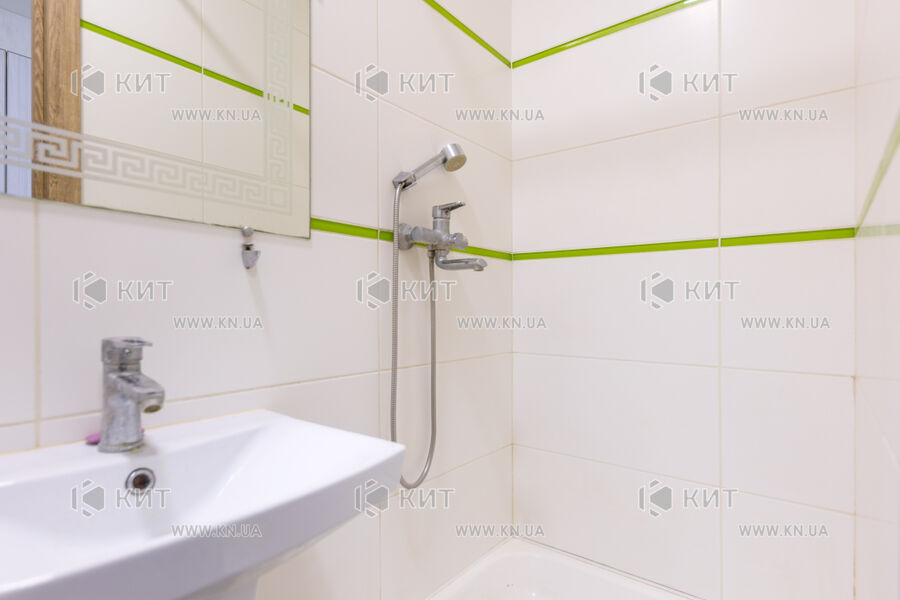Продажа квартиры Харьков, Гагарина, Спортивная, Защитников, 18м²