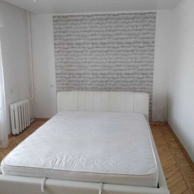 Продажа 	 Харьков,  Отакара Яроша ул.   61